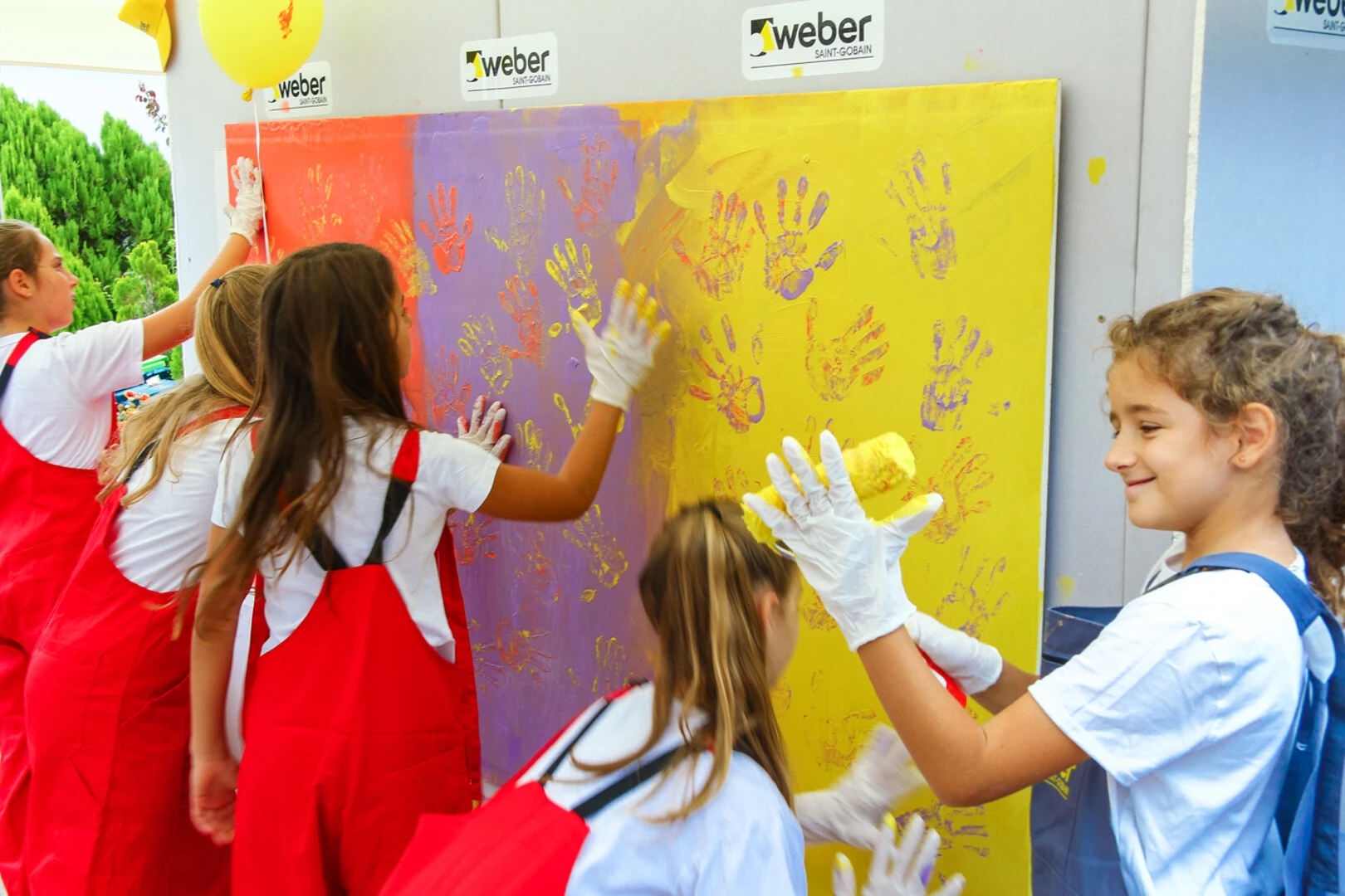 Weber-Masterhaus-deca-interiorni-boi