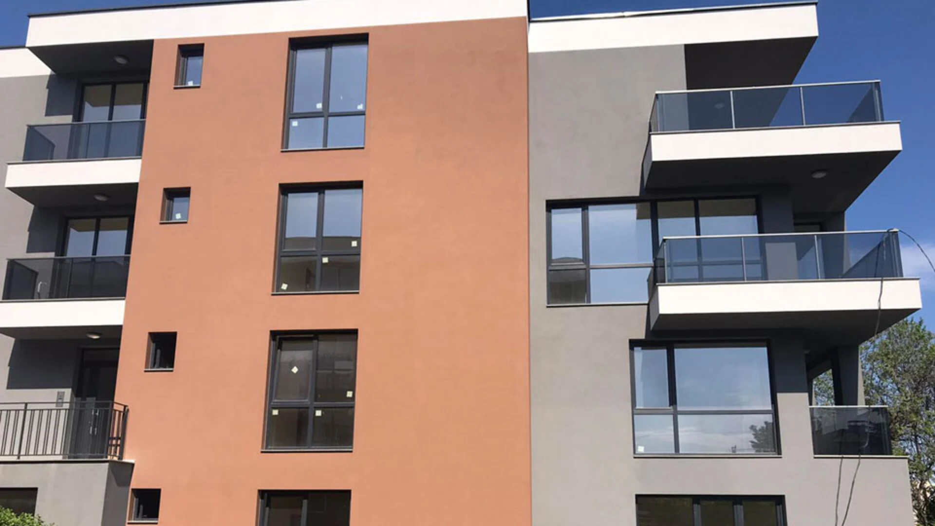 Фасада с weberpas Rock