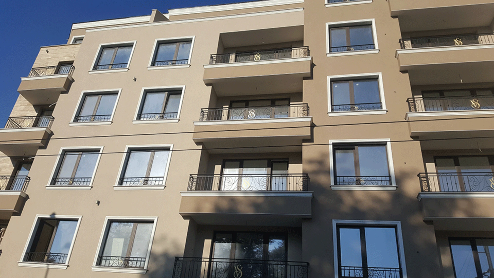 Жилищна сграда в град София