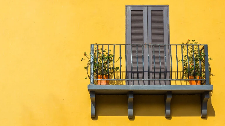 Фасадни мазилки и бои Фасадни мазилки и бои