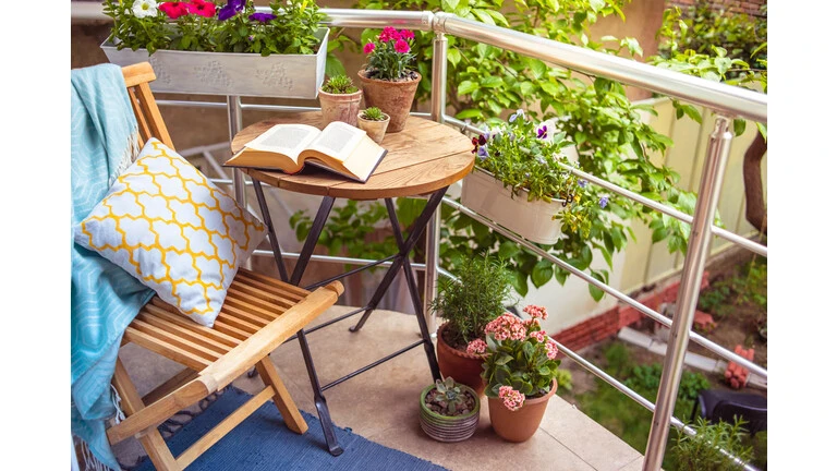 Ремонт и декориране на балкон